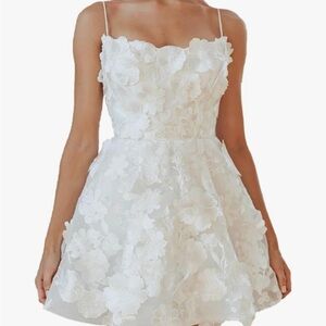 Elegant White Floral Dress